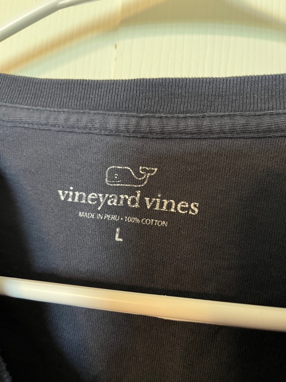 Vineyard Vines Navy Short-Sleeve Logo Tee large men’s - Picture 4 of 4